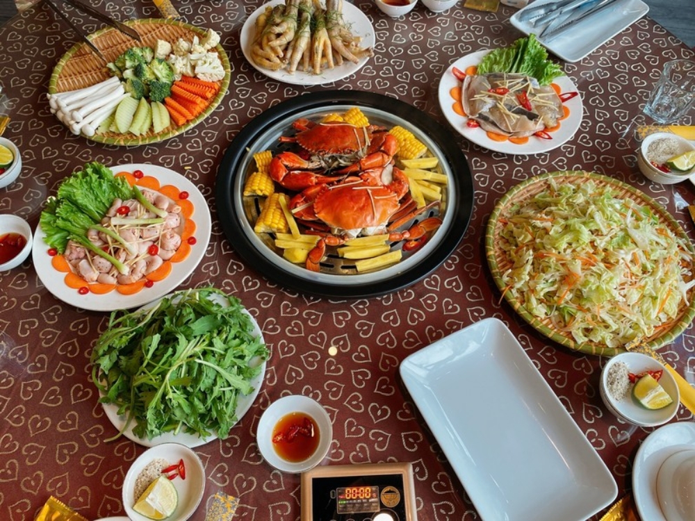 Thực đơn và ẩm thực